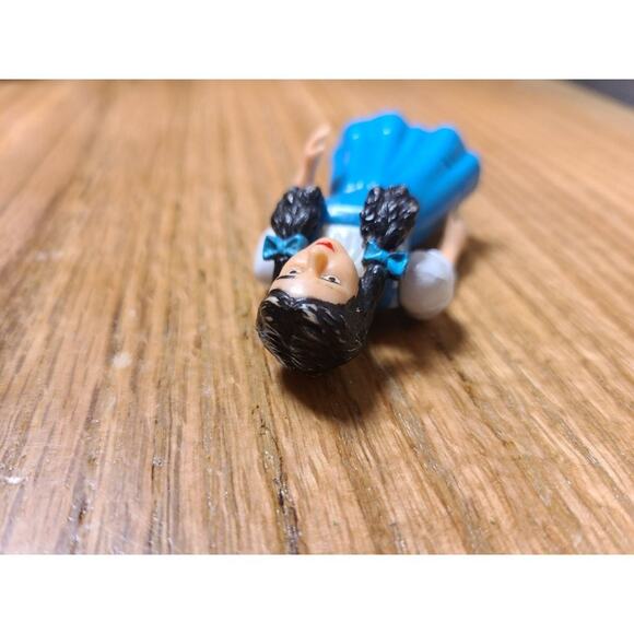 Vintage mgm dorthy wizard of oz figure - Picture 3 of 7